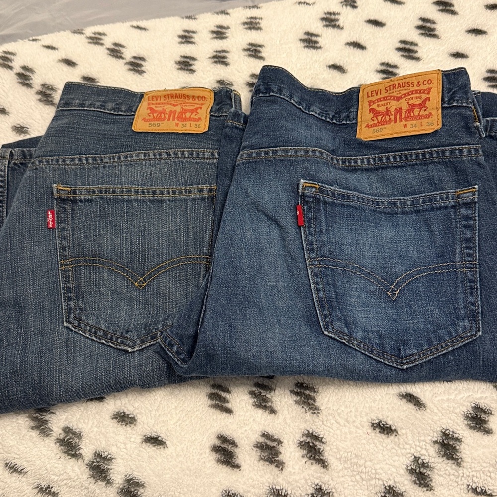 2 pair of Men”s Levi’s